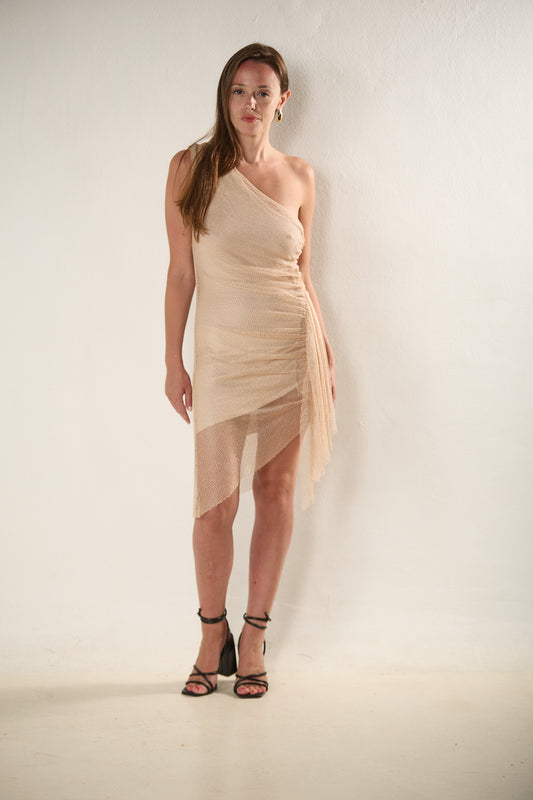 ΦΟΡΕΜΑ ΜΙΝΙ ΑΣΥΜΜΕΤΡΟ ΜΕ ΕΝΑΝ ΩΜΟ ΣΑΜΠΑΝΙΖΕ