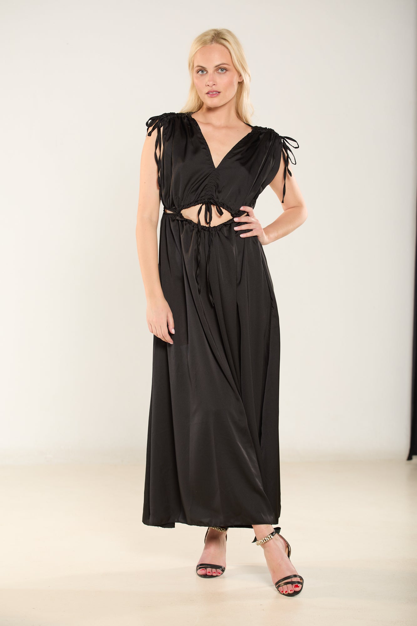 ΦΟΡΕΜΑ CUT-OUT ΣΑΤΕΝ ΜΑΥΡΟ