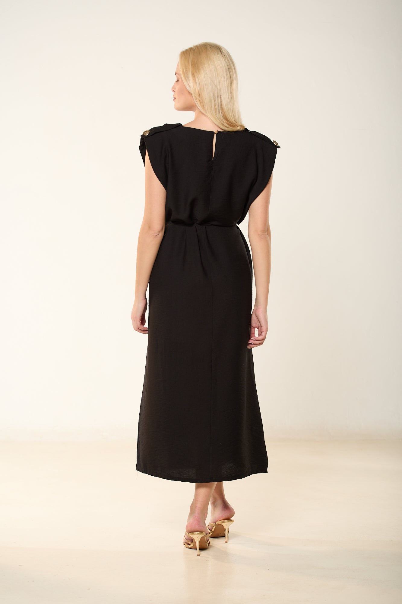 ΦΟΡΕΜΑ ΜΕ ΒΑΤΕΣ ΚΑΙ ΖΩΝΗ ΜΑΥΡΟ